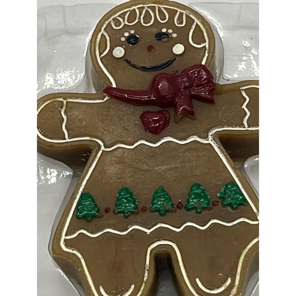 Adorable Little Ginger Bread Boy and Girl Novelty Christmas Candles 5" x 3" - Picture 3 of 5